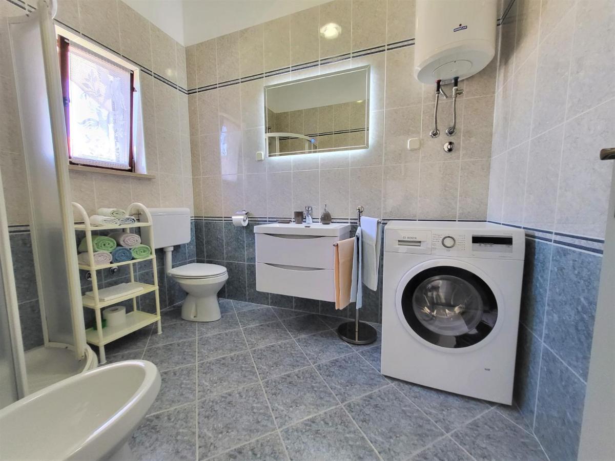 Cozy Apartment Mandula Врсар Экстерьер фото