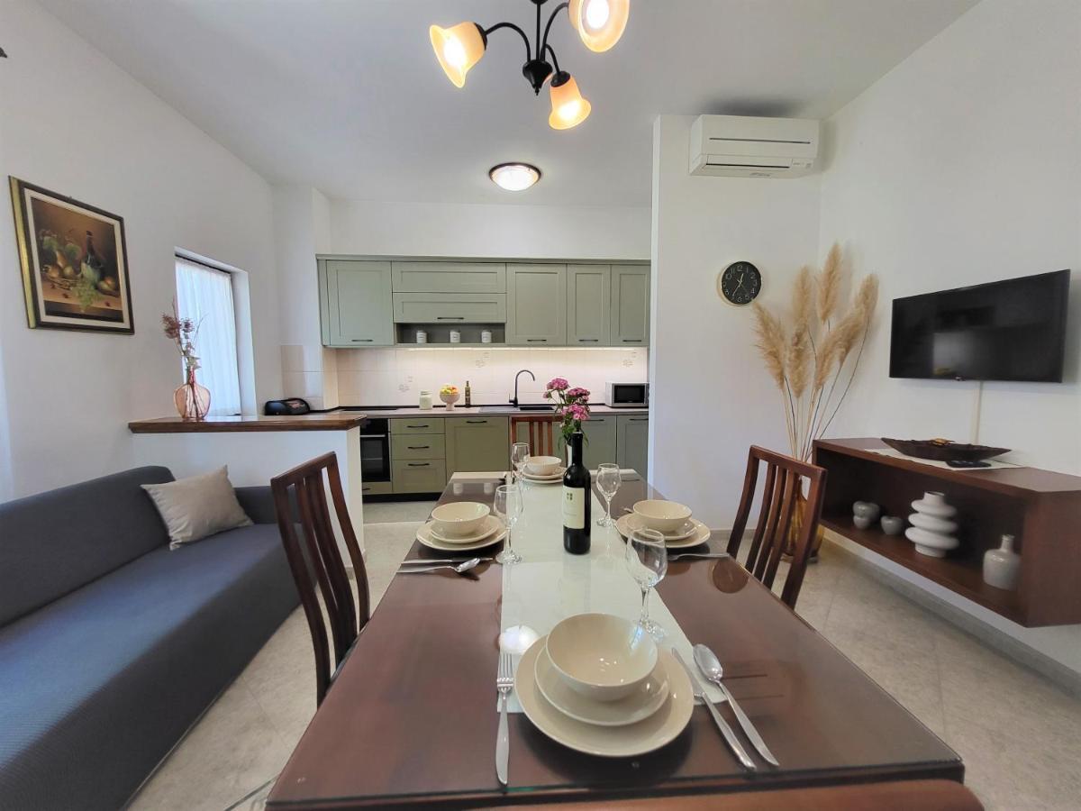 Cozy Apartment Mandula Врсар Экстерьер фото