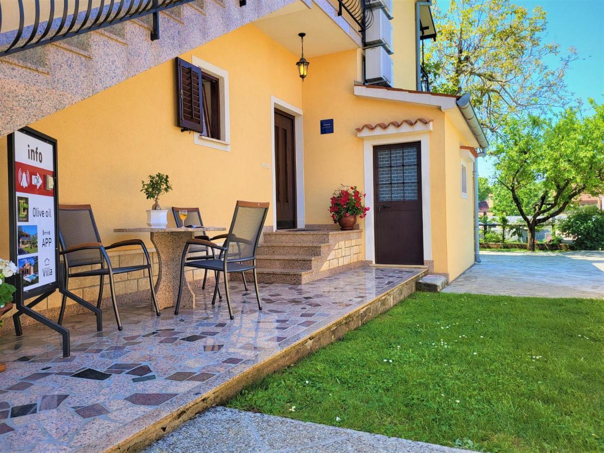 Cozy Apartment Mandula Врсар Экстерьер фото