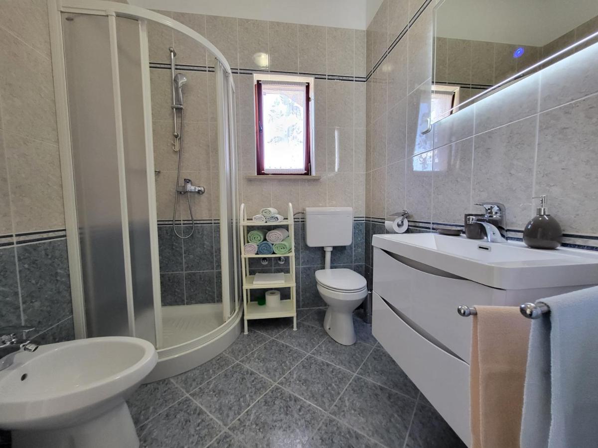 Cozy Apartment Mandula Врсар Экстерьер фото